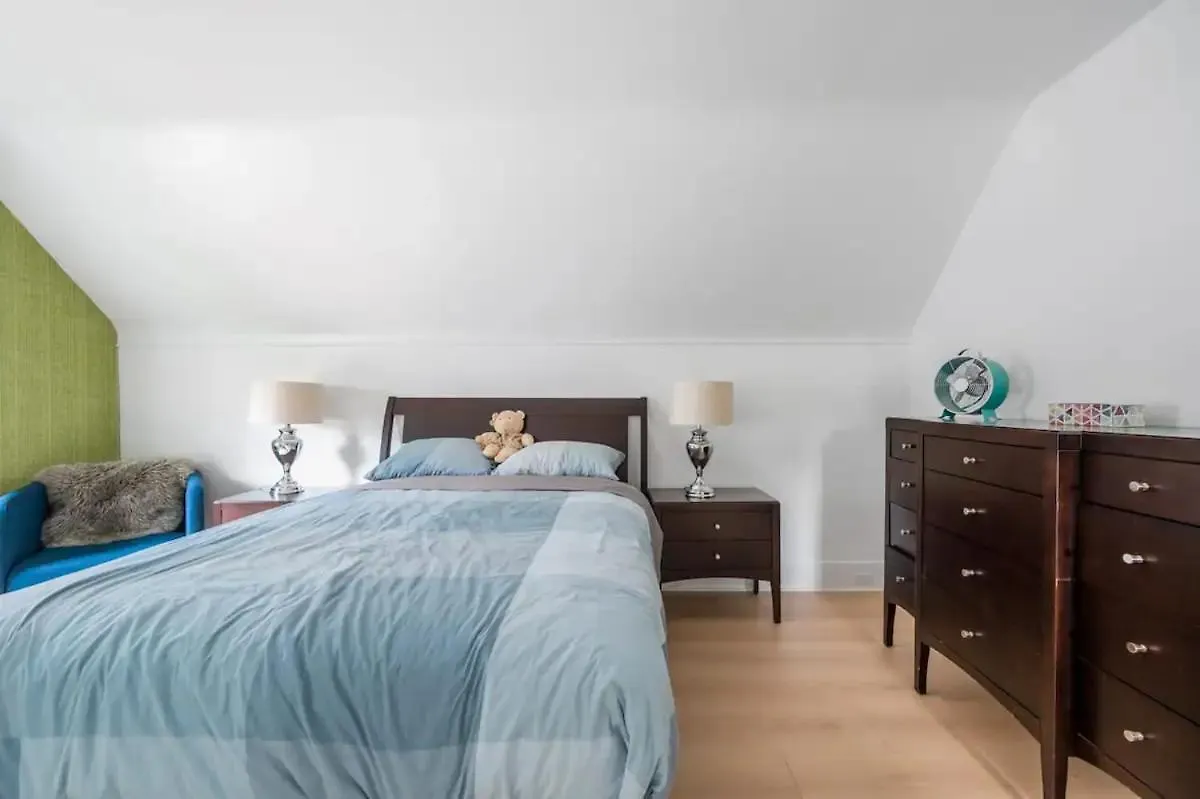 Cozy Four Bedroom House In Vancouver West منزل للإقامة