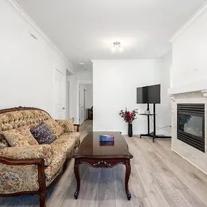 Holiday home Explore From Deluxe 2b/1b Basement, Vancouver