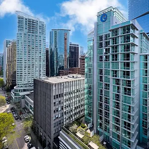4* Отель Coast Coal Harbour By Apa