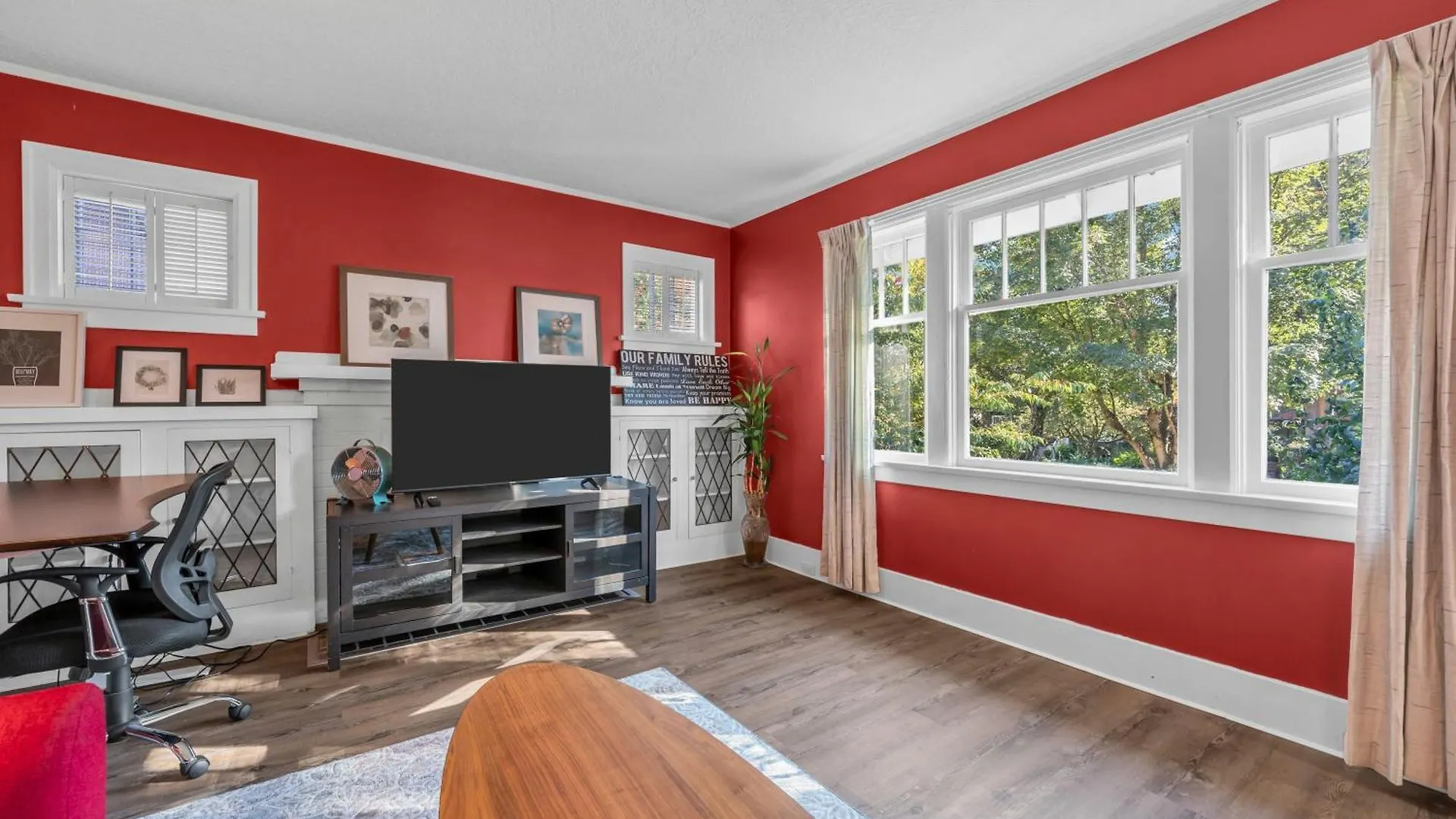 Homestay Cozy Four Bedroom House In Vancouver West